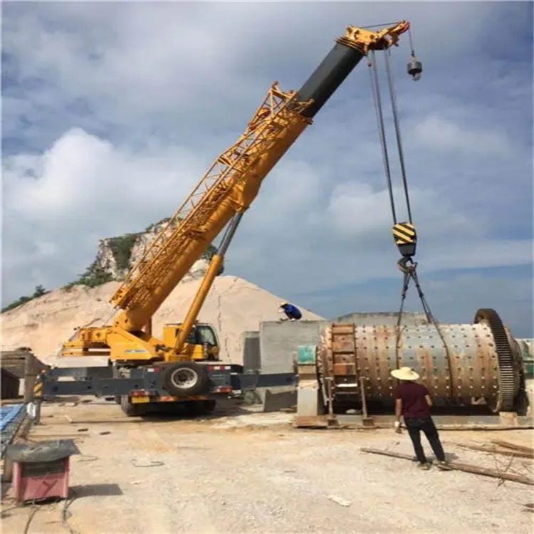 泸县吊车的运输费用是否包含在租赁费用中